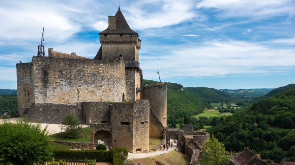 Explorer la beauté de la Dordogne dans un camping 3 étoiles