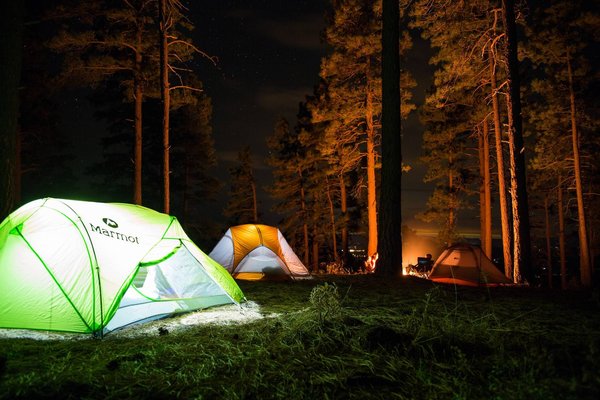 Comment camper de manière écologique dans un camping à la campagne en Savoie ?