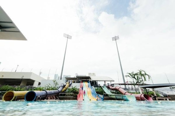 Top 10 des meilleurs campings avec parc aquatique en Ardèche : Vacances inoubliables garanties !
