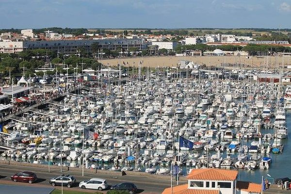 Guide Ultime du Camping en Pleine Nature à Royan : Évasion et Détente au Rendez-Vous